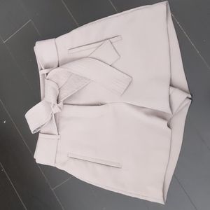 Aritzia Wilfred Jallade Dress Shorts